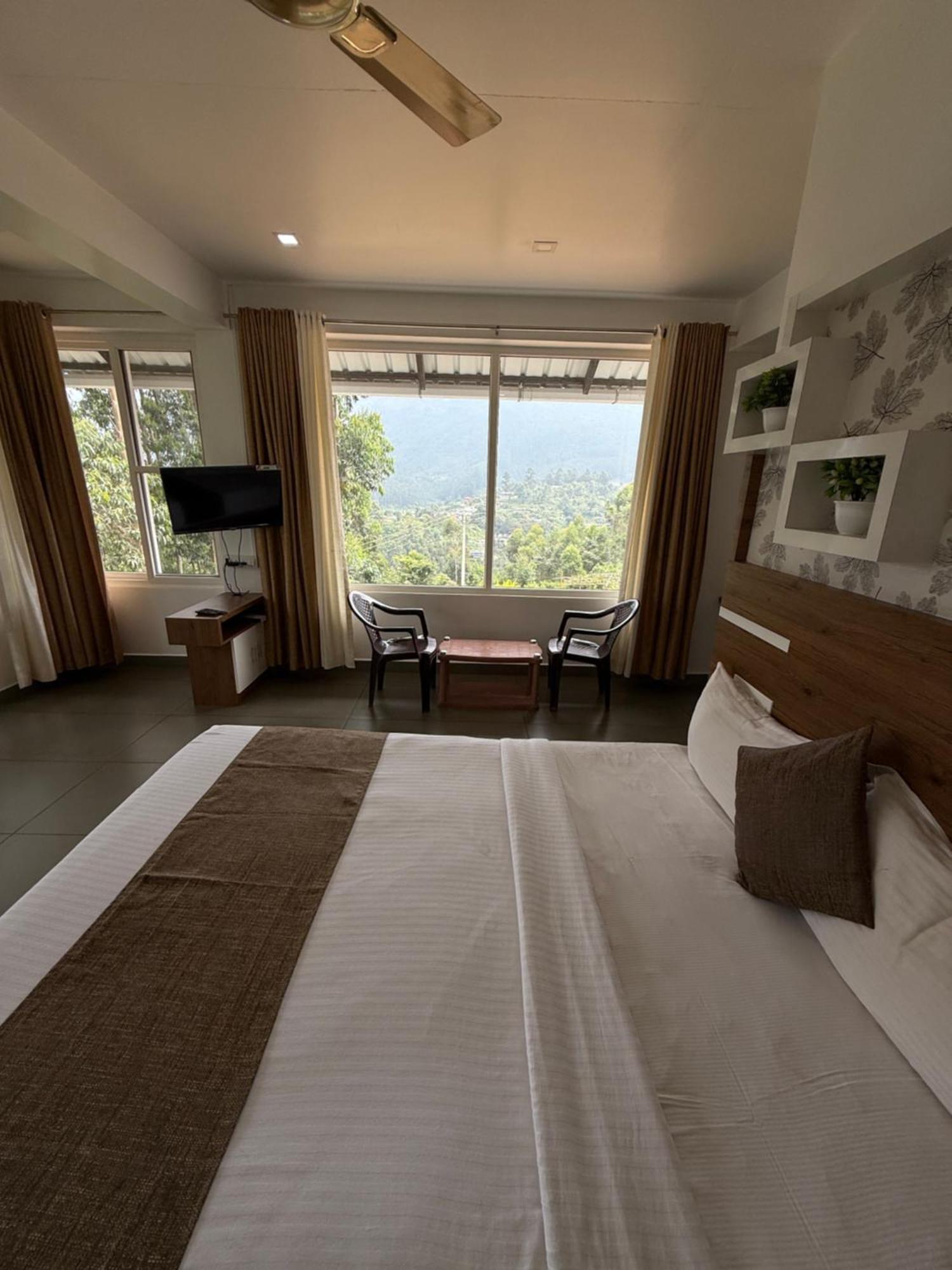 Hotel Honey Rock à Kanthalloor Extérieur photo